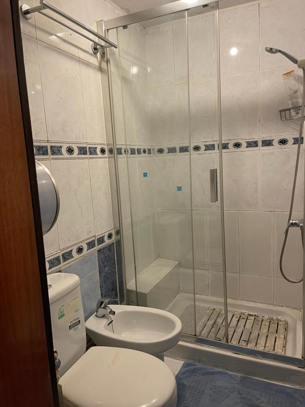 Hostal Daniel Мадрид Екстериор снимка